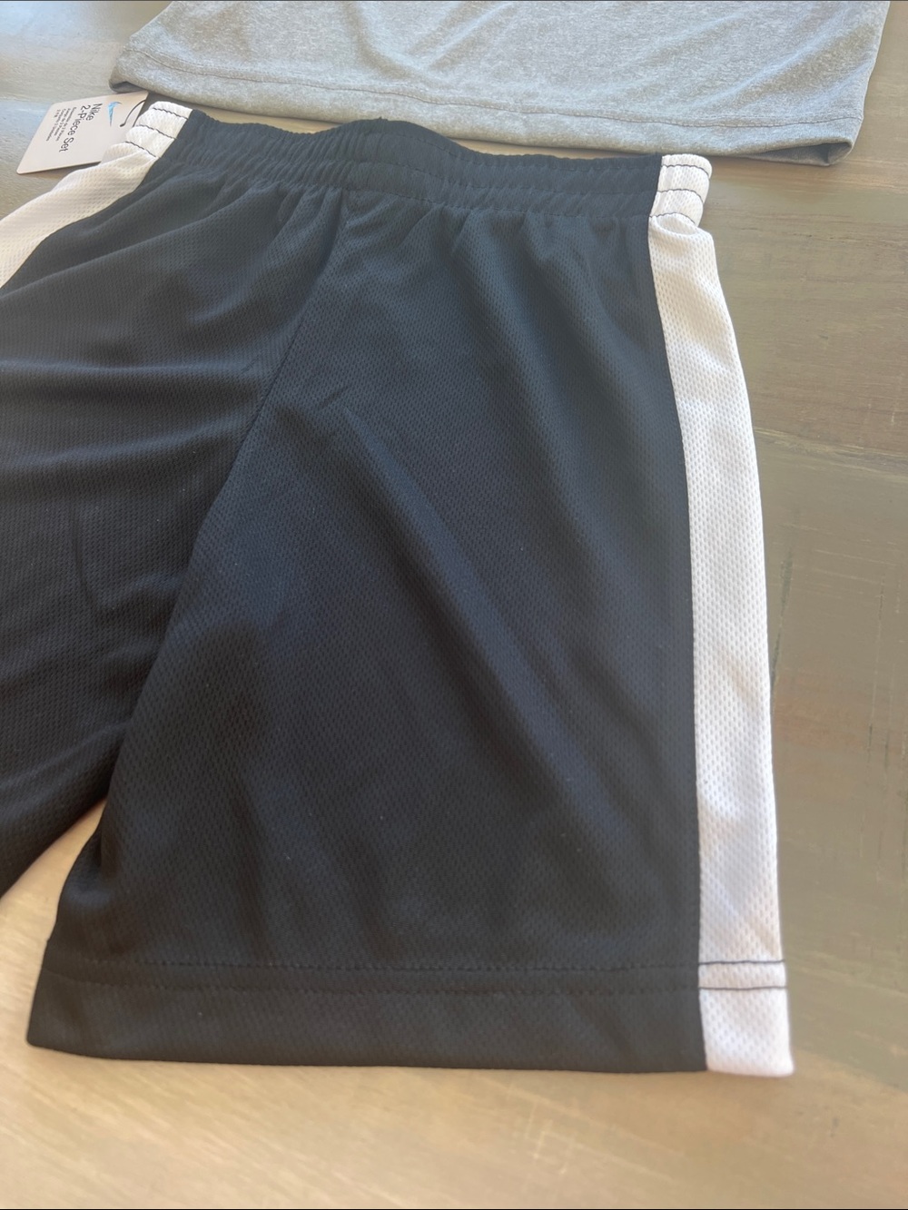 🆕 Nike Gray and Black Boys Athletic Set. Size: 5T (6 M). NWT. - Picture 16 of 16